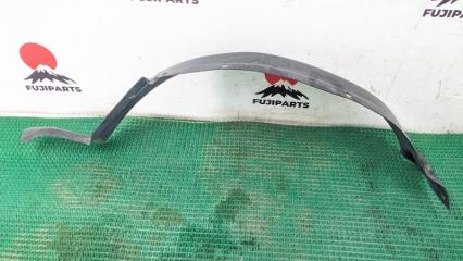 Подкрылок передний левый Land Rover Discovery 2003