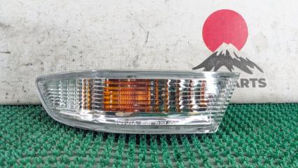 Повторитель поворота в бампер передний правый Toyota Mark II