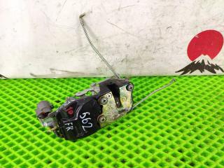 Запчасть замок боковой двери передний правый Toyota Carina ED 1994