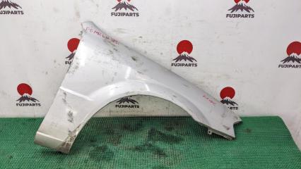 Крыло переднее правое Mazda Familia
