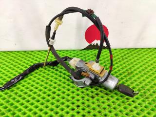 Замок зажигания Nissan Wingroad 2001