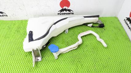 Запчасть бачок стеклоомывателя Volkswagen Touareg 2009