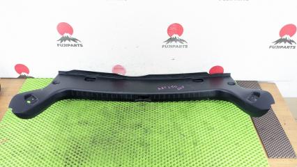 Накладка замка багажника Toyota Avensis 2004