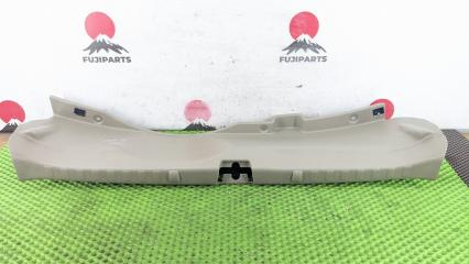 Накладка замка багажника Honda Odyssey 2000