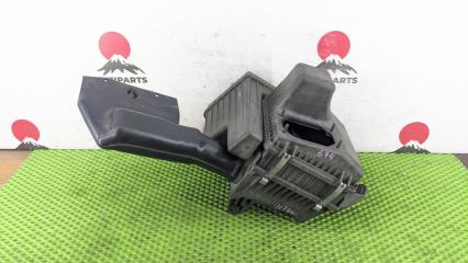 Корпус воздушного фильтра Mitsubishi Pajero IO 1998