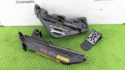 Запчасть поддомкратник Volkswagen Touareg 2009