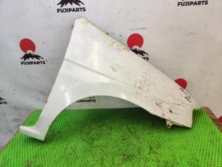 Крыло переднее правое Mazda Demio 1997