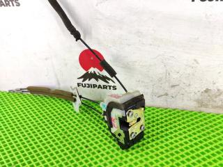 Запчасть замок боковой двери передний правый Infiniti FX35 2003