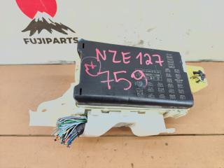 Блок предохранителей под капот Toyota Will VS 2004 контрактная Блок предохранителей под капот Toyota Will VS 2004