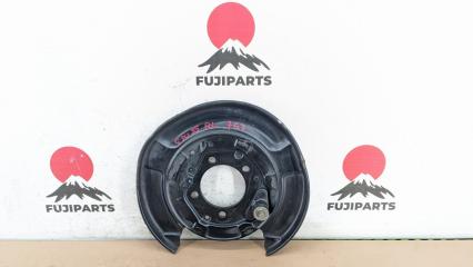 Запчасть пыльник тормозного диска задний левый Toyota Harrier 2008