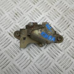 Фото запчасти замок капота Chevrolet Niva 2004 Б/У запчасть Запчасть замок капота Chevrolet Niva 2004