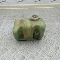 Фото запчасти бачок омывателя лобового стекла Chevrolet Niva 2004 Б/У запчасть Запчасть бачок омывателя лобового стекла Chevrolet Niva 2004