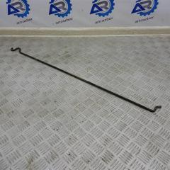 Фото запчасти держатель капота Chevrolet Niva 2004 Б/У запчасть Запчасть держатель капота Chevrolet Niva 2004