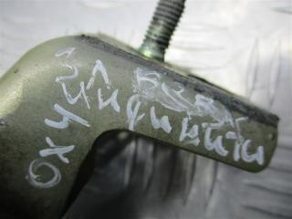 Фото запчасти петля двери задней левой верхняя Infiniti QX4 2002 Б/У запчасть Запчасть петля двери задней левой верхняя Infiniti QX4 2002