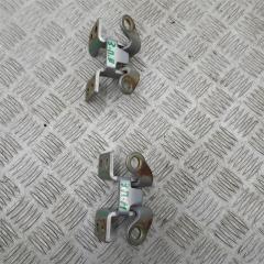 Запчасть петля крышки багажника Vortex Tingo 2011