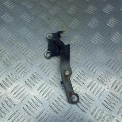 Запчасть петля капота правая FAW V5 2013