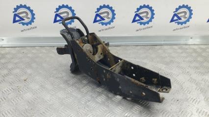 Запчасть кронштейн кабины Isuzu NLR 85