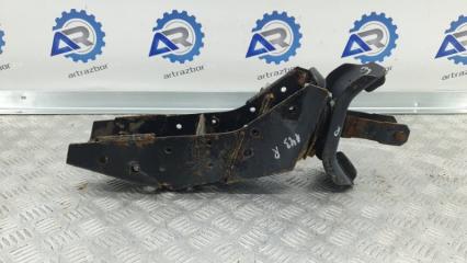 Запчасть кронштейн кабины Isuzu NLR 85