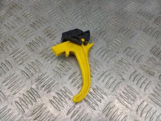 Фото запчасти ручка открывания капота Fiat Albea 2007 Б/У запчасть Запчасть ручка открывания капота Fiat Albea 2007