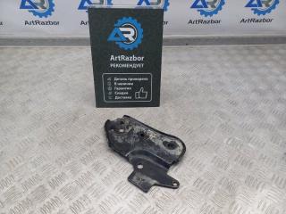 Запчасть кронштейн передней балки правый Renault Duster 2014