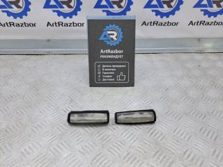 Запчасть плафон подсветки номера Lexus RX400h