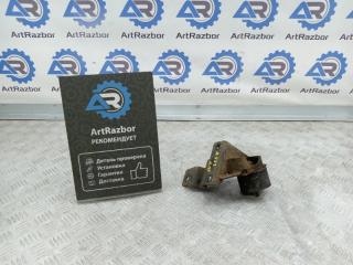 Опора двигателя правая Chevrolet Niva 2003