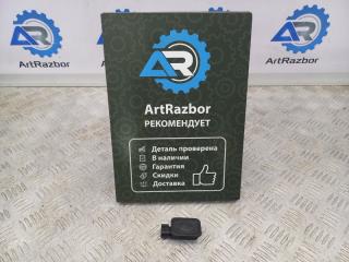 Кнопка открывания багажника Ford Kuga 2013