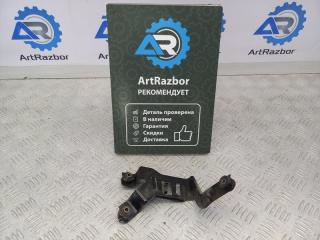 Запчасть кронштейн Lexus RX 330 2005