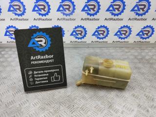 Фото запчасти бачок расширительный Лада Приора Б/У запчасть Запчасть бачок расширительный Лада Приора