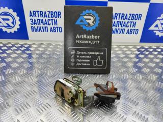Замок двери задней правой Mitsubishi Dingo 2000