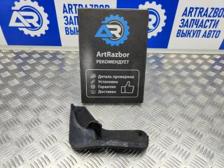 Запчасть брызговик передний левый Лада Веста 2018