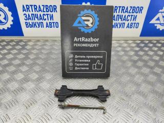 Фото запчасти крепление акб (корпус/подставка) Лада (нива) 2131 2016 Б/У запчасть Запчасть крепление акб (корпус/подставка) Лада (нива) 2131 2016