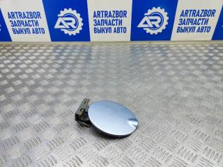 Фото запчасти лючок бензобака Datsun On-DO 2015 Б/У запчасть Запчасть лючок бензобака Datsun On-DO 2015