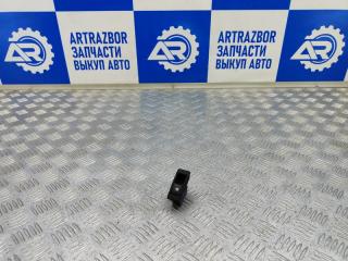 Фото запчасти кнопка стеклоподъемника зад.пр Datsun On-DO 2015 Б/У запчасть Запчасть кнопка стеклоподъемника зад.пр Datsun On-DO 2015