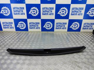 Запчасть накладка замка багажника Renault Duster 2021