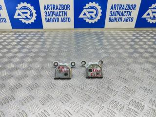 Запчасть петля двери передней левой Renault Duster 2021