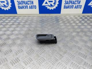 Запчасть ручка двери задней внутренняя правая Toyota Harrier 1998