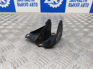 Запчасть кронштейн двигателя Toyota Harrier 1998