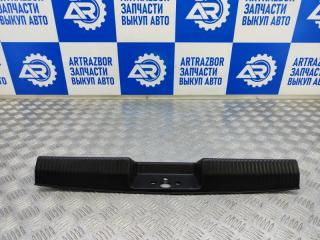 Запчасть накладка замка багажника Ford Focus 1 2004