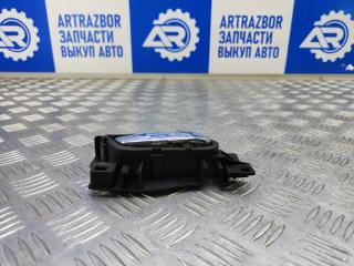 Фото запчасти ручка двери задней внутренняя правая Peugeot 308 2008 Б/У запчасть Запчасть ручка двери задней внутренняя правая Peugeot 308 2008