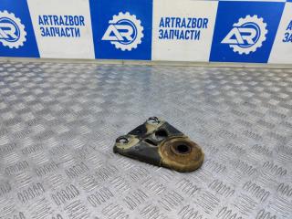 Запчасть кронштейн передней балки Volvo XC90 2006