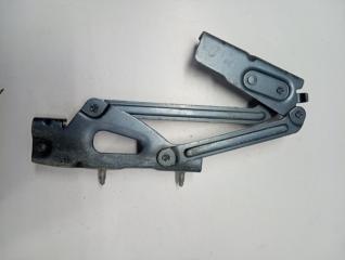 Петля багажника Пежо 407 правая Peugeot 407