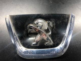 Эмблема переднего бампера передняя Peugeot 308 2012