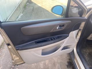 Обшивка боковой двери передняя левая Citroen C4 2005