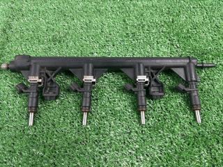 Топливная рейка Citroen C3 Picasso 2011