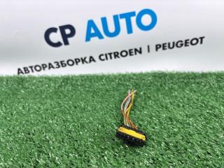 Разъем (фишка) задних фонарей Peugeot 206 2006 Б/У Разъем (фишка) задних фонарей Peugeot 206 2006