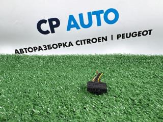 Разъем (фишка) задних фонарей Peugeot 308 2011 Б/У Разъем (фишка) задних фонарей Peugeot 308 2011