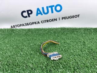 Разъем (фишка) задних фонарей Peugeot 206 2008 Б/У Разъем (фишка) задних фонарей Peugeot 206 2008