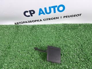 Заглушка буксировочного крюка передняя Citroen Berlingo 2010