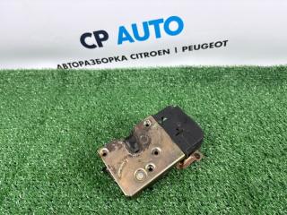 Замок двери передний левый Peugeot 206 2006